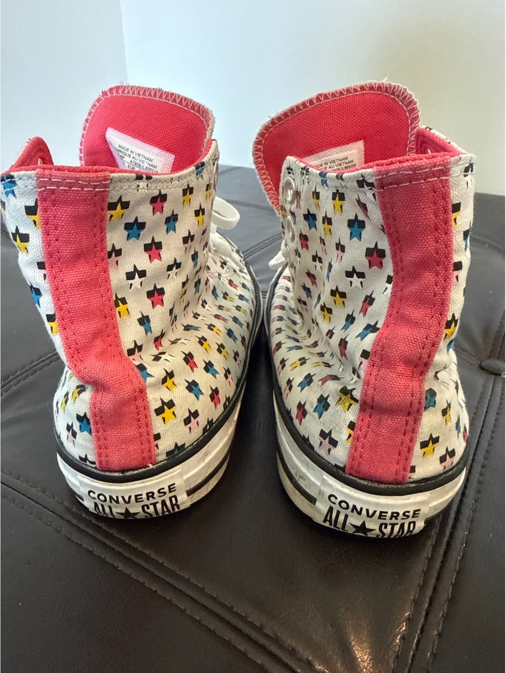 Converse Hightops Star Pattern - Picture 5 of 9